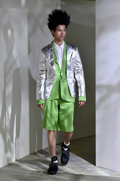 Look 20